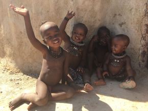Niños Himba